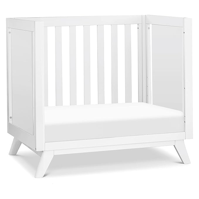 DaVinci Otto 3-in-1 Convertible Mini Crib with 4" Mattress in White, Greenguard Gold Certified - LeafyLoom