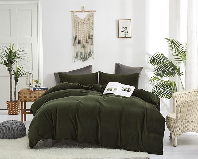 Dark Green Velvet Comforter Set King Army Green Flannel Velvet Bedding Comforter Set All Deep Green 3 PCs Shaggy Soft Warm and Durable Flannel Blanket King Women Green Velvet Bedding Set - LeafyLoom