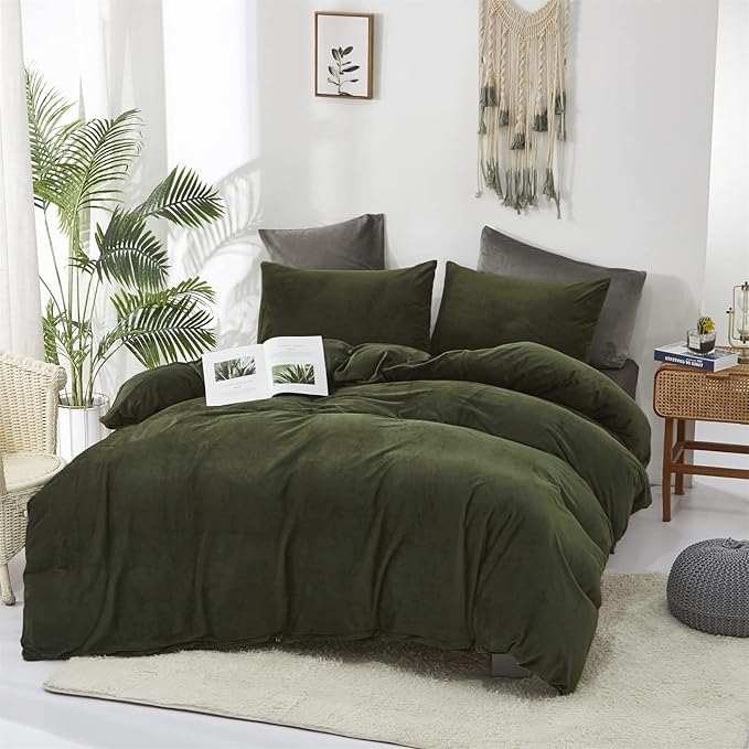 Dark Green Velvet Comforter Set King Army Green Flannel Velvet Bedding Comforter Set All Deep Green 3 PCs Shaggy Soft Warm and Durable Flannel Blanket King Women Green Velvet Bedding Set - LeafyLoom