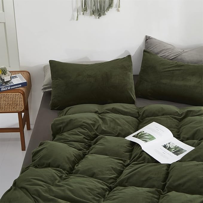 Dark Green Velvet Comforter Set King Army Green Flannel Velvet Bedding Comforter Set All Deep Green 3 PCs Shaggy Soft Warm and Durable Flannel Blanket King Women Green Velvet Bedding Set - LeafyLoom