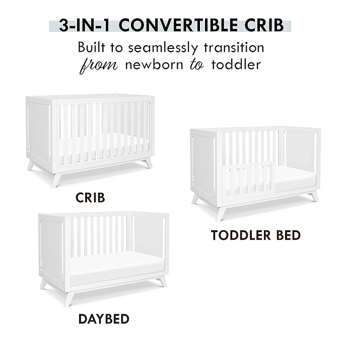 DaVinci Otto 3-in-1 Convertible Crib in White, Greenguard Gold Certified - LeafyLoom