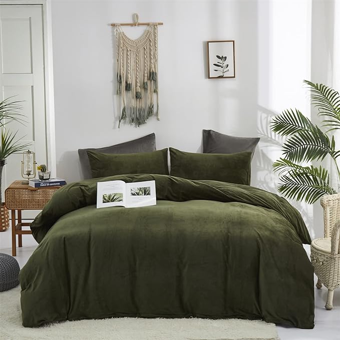 Dark Green Velvet Comforter Set King Army Green Flannel Velvet Bedding Comforter Set All Deep Green 3 PCs Shaggy Soft Warm and Durable Flannel Blanket King Women Green Velvet Bedding Set - LeafyLoom