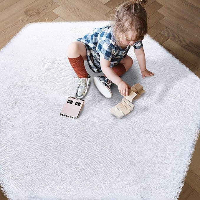 junovo Ultra Soft Rug for Nursery Children Room Baby Room Home Decor Dormitory Hexagon Carpet for Playhouse Princess Tent Kids Play Castle, Diameter 4.6 ft, White - LeafyLoom