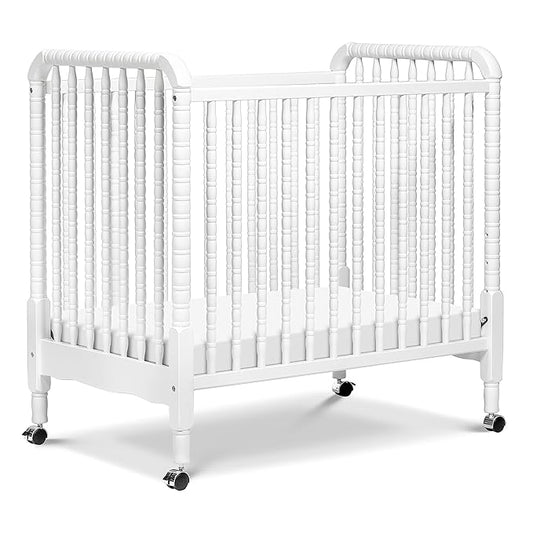 DaVinci Jenny Lind 3-in-1 Convertible Mini Crib in White, Removable Wheels, Greenguard Gold Certified - LeafyLoom