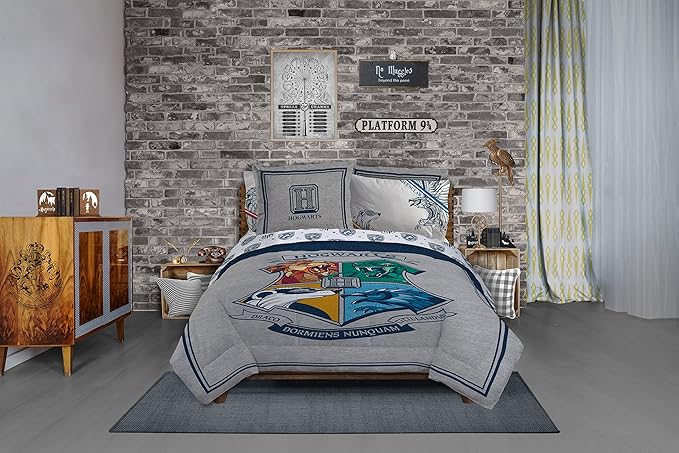 Jay Franco Harry Potter Stand Together 7 Piece Queen Size Bed Set - includes Comforter & Sheet Set - Super Soft Kids Bedding Fade Resistant Microfiber (Official Harry Potter Product) - LeafyLoom